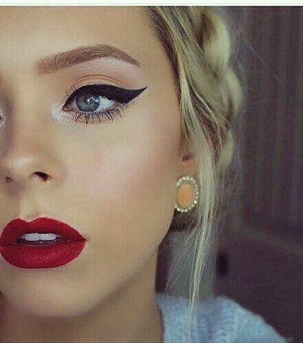 classic makeup